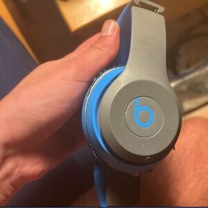 Beats Solo 4